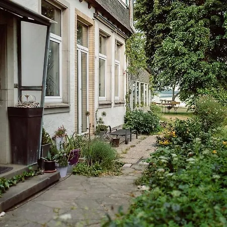 公寓 Gemuetliche Dachgeschosswohnung In Alter Dorfschule